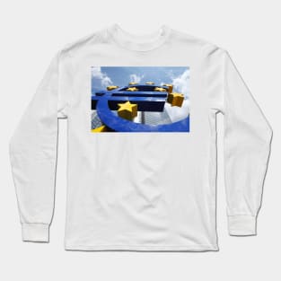 Euro symbol in front of the ECB building, Frankfurt Long Sleeve T-Shirt